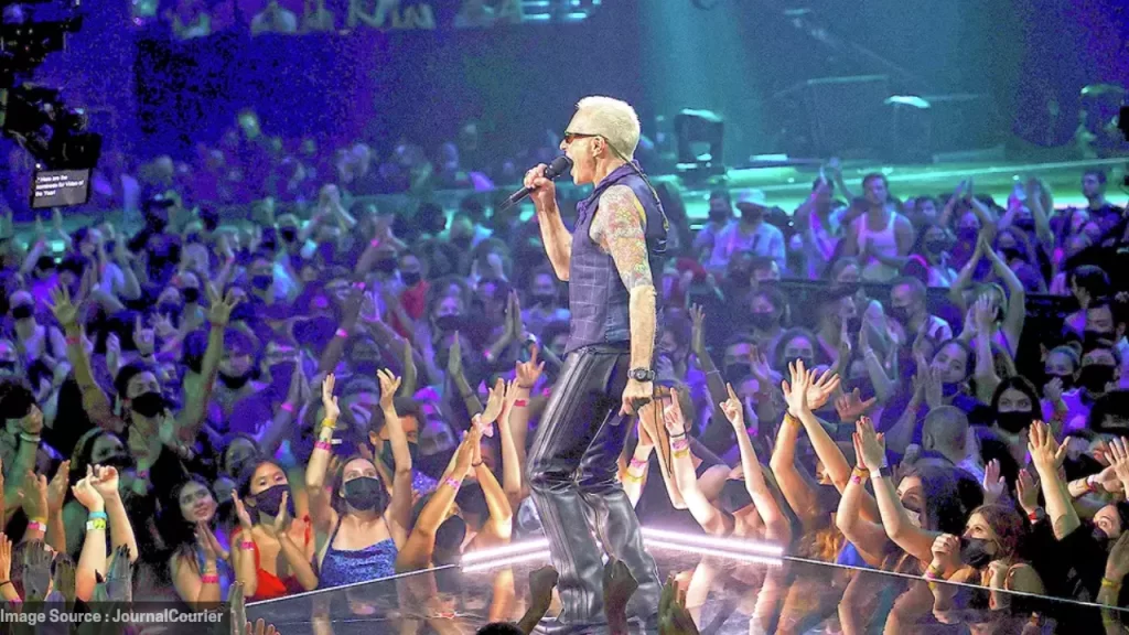 David Lee Roth announces 2025 summer tour comeback with bold stage performance