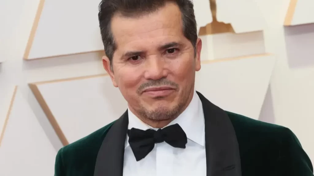 John Leguizamo Sparks Debate After Blasting Dean Cain