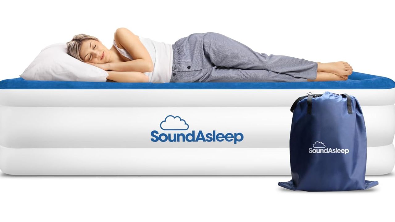 Air mattress with built-in pump for quick 4-minute inflation