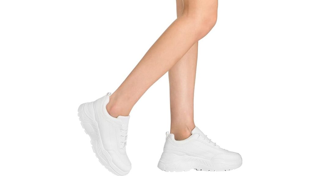 Comfortable cushioned sole of ILLUDE fashion sneakers