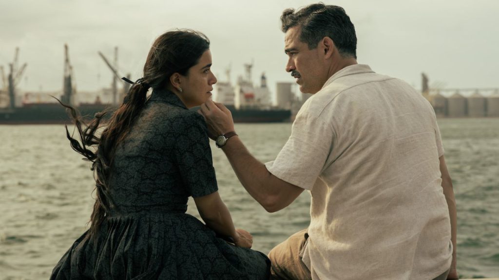 Serafina and Simón share a moment in The Dead Girls