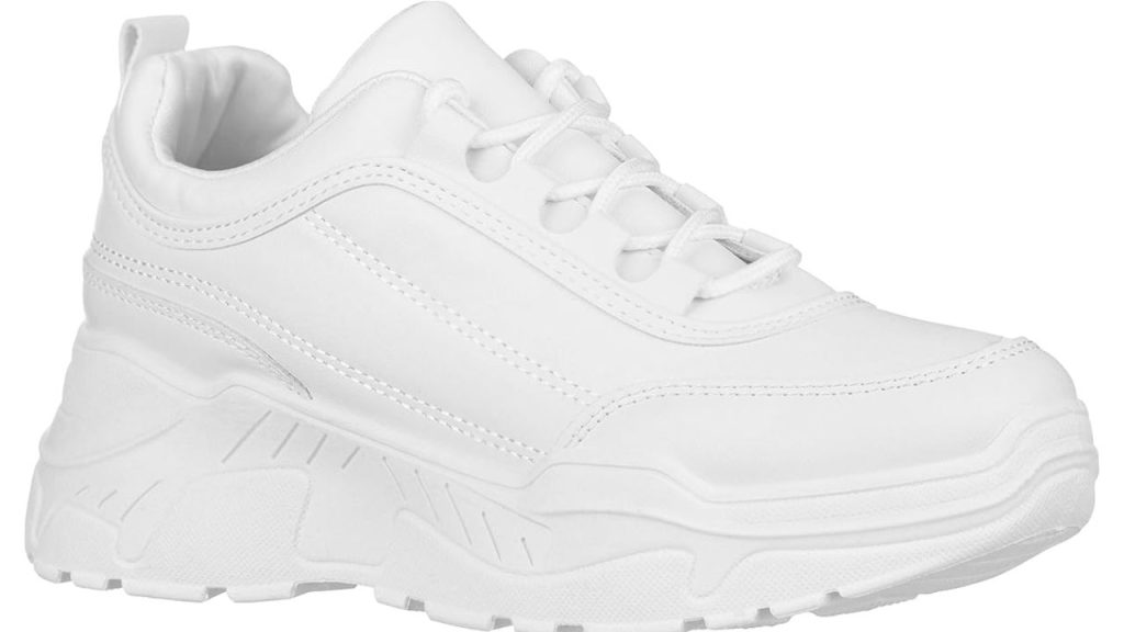 ILLUDE Women Platform Chunky Fashion Sneakers in white color design with platform heel